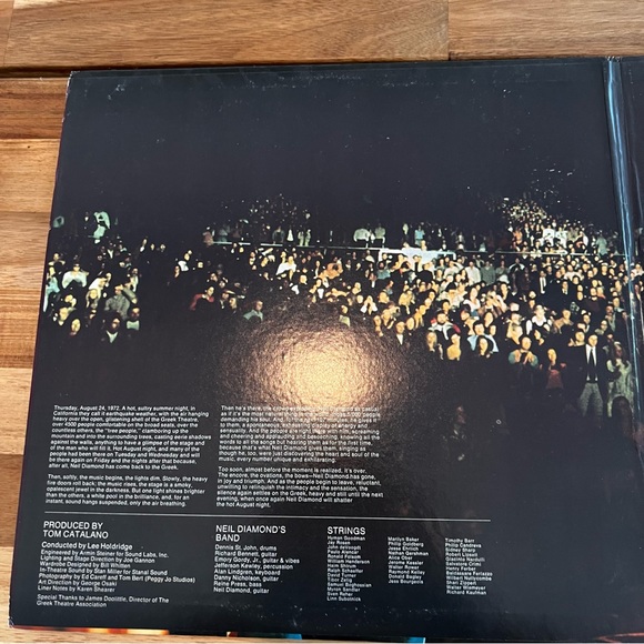 Neil Diamond "Hot August Night" 2 X vinyl LP MCA Records MCA 2-8000 1972 - Picture 6 of 6